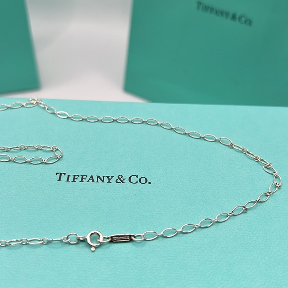 Tiffany & Co. Jewelry - Tiffany & Co. 925 Silver Open Oval Loop Necklace 18in Necklace Chain